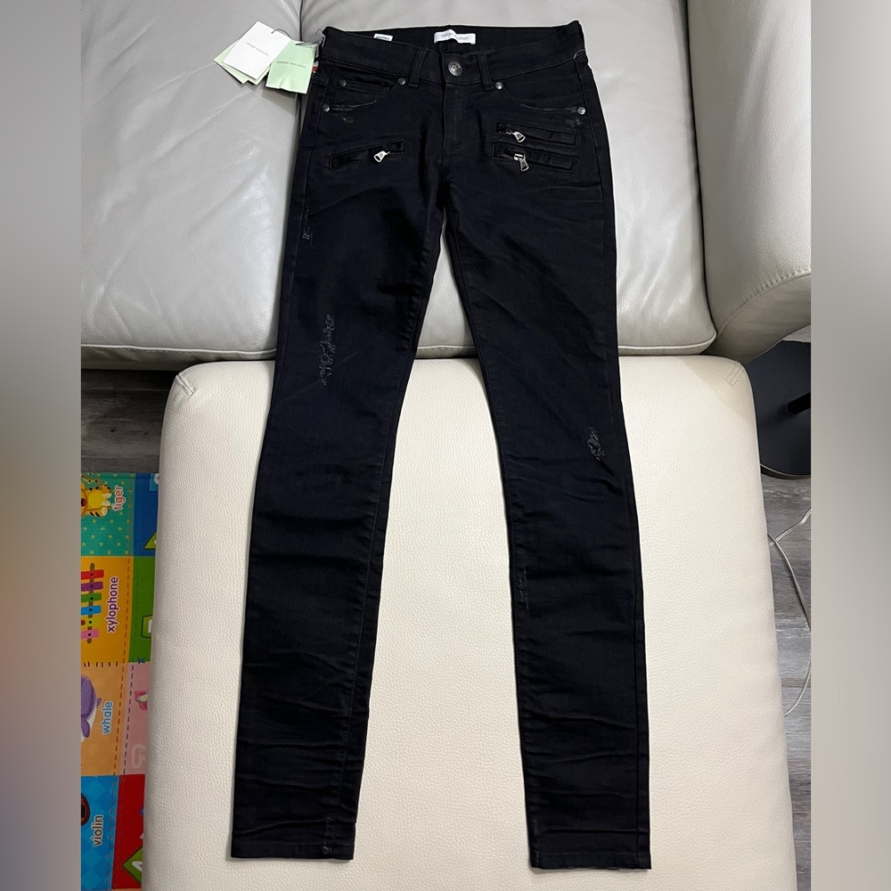 NWT - Pierre Balmain Women’s Distressed Skinny Jeans - Made in Italy - Size 26 - Picture 3 of 10